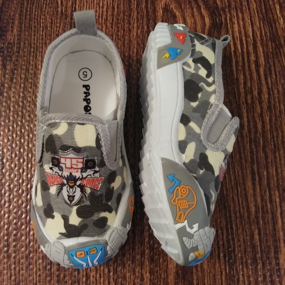 Kids Camouflage Slip-On Sneakers